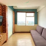 Spacious And Unique 1Br At Jarrdin Cihampelas Apartment By Travelio