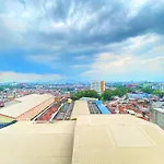 Spacious And Unique 1Br At Jarrdin Cihampelas Apartment By Travelio