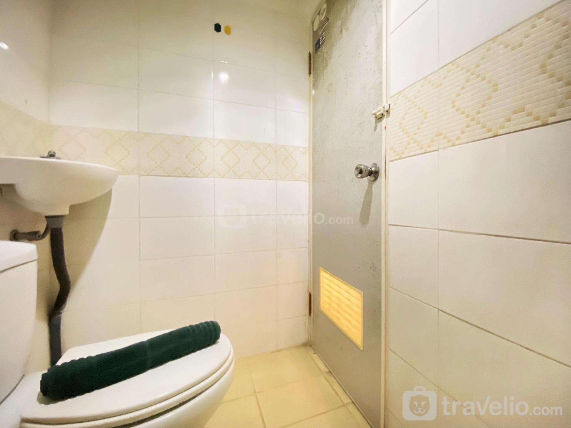 Spacious And Unique 1br At Jarrdin Cihampelas By Travelio *