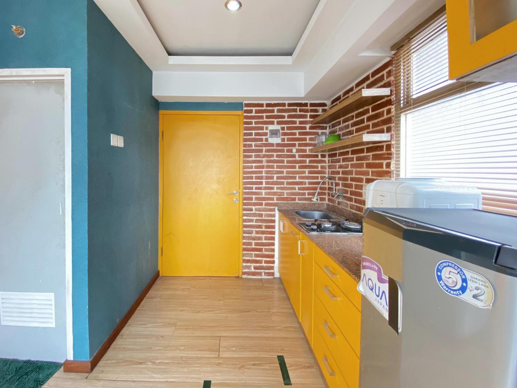 Spacious And Unique 1br At Jarrdin Cihampelas By Travelio Apartemen