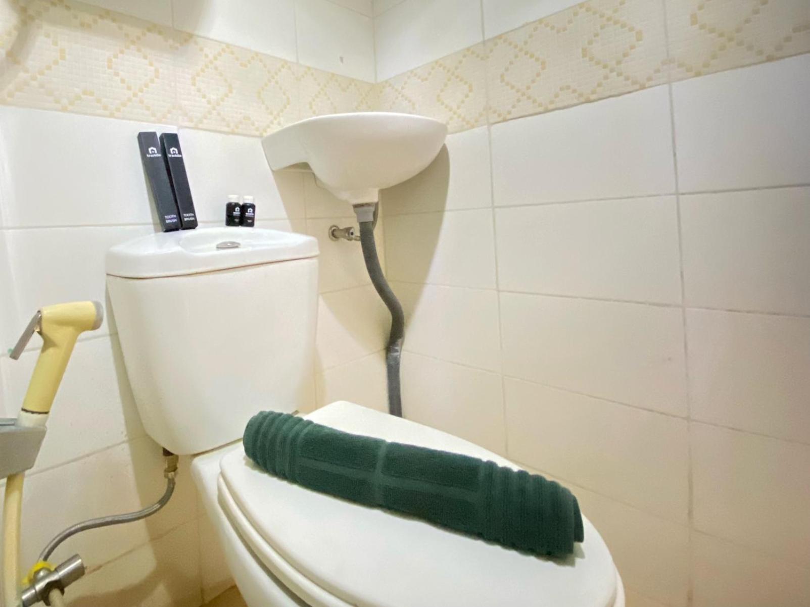 Spacious And Unique 1br At Jarrdin Cihampelas By Travelio