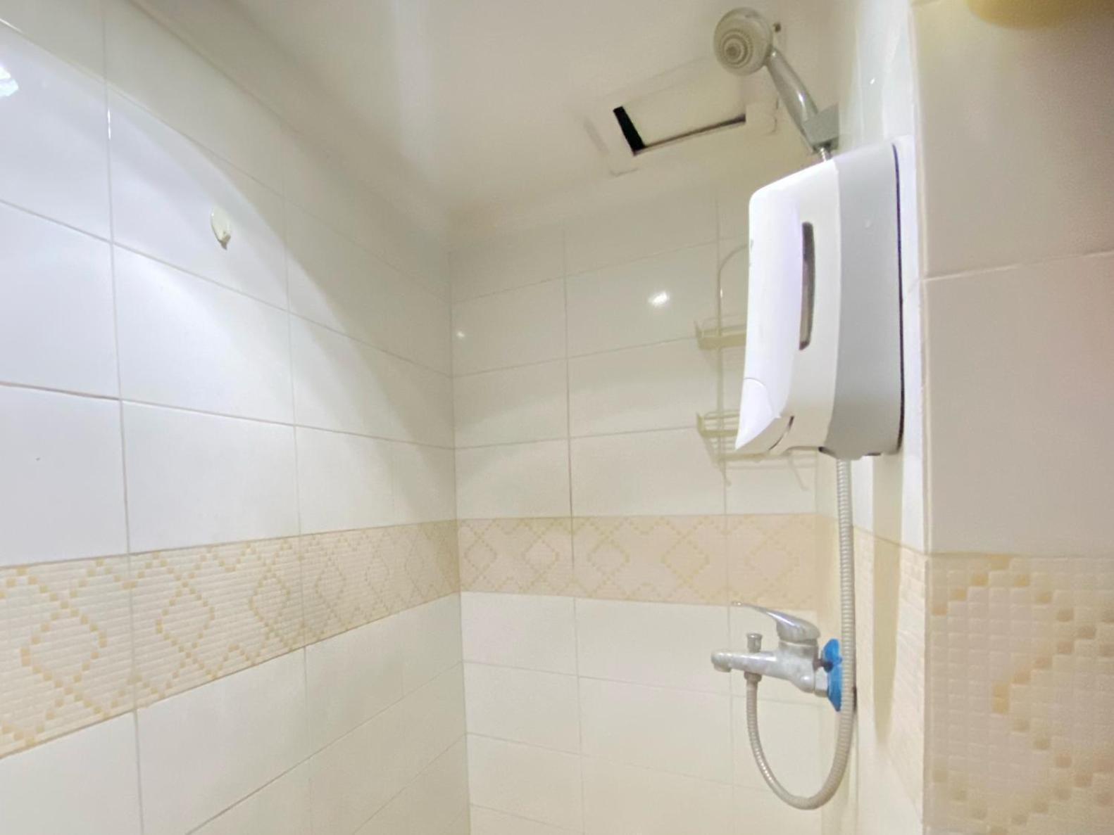 Spacious And Unique 1br At Jarrdin Cihampelas By Travelio Apartemen *